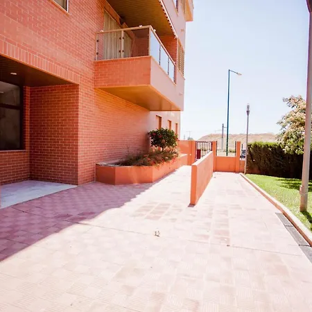 Apartamento Teatinos, Metro, Free Parking & Pool Málaga