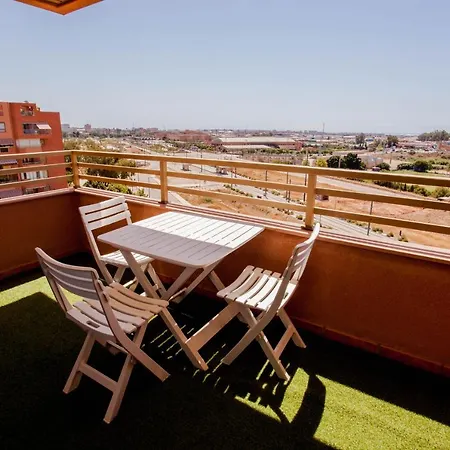 Apartamento Teatinos, Metro, Free Parking & Pool Apartamento Málaga