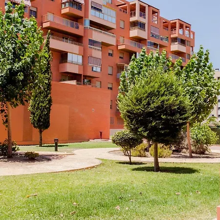Apartamento Teatinos, Metro, Free Parking & Pool Apartamento