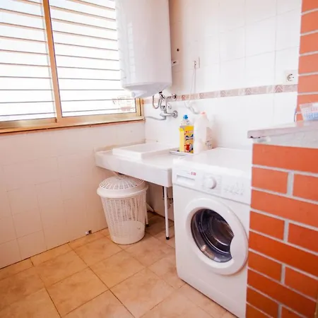 Apartamento Teatinos, Metro, Free Parking & Pool Apartamento *