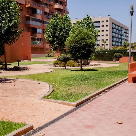 Apartamento Teatinos, Metro, Free Parking & Pool Apartamento Málaga