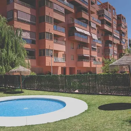 Apartamento Apartamento Teatinos, Metro, Free Parking & Pool *