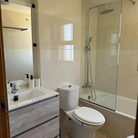 Apartamento Apartamento Teatinos, Metro, Free Parking & Pool *
