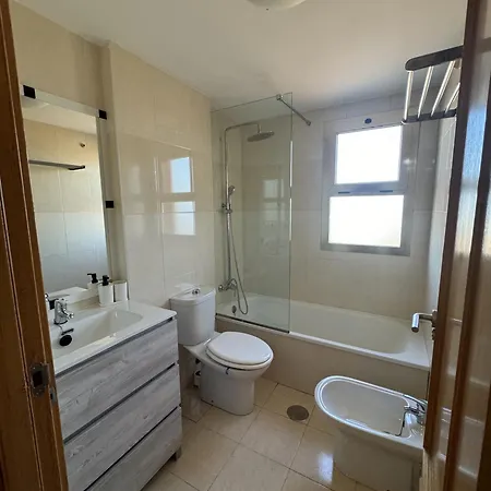 Apartamento Teatinos, Metro, Free Parking & Pool Apartamento Málaga