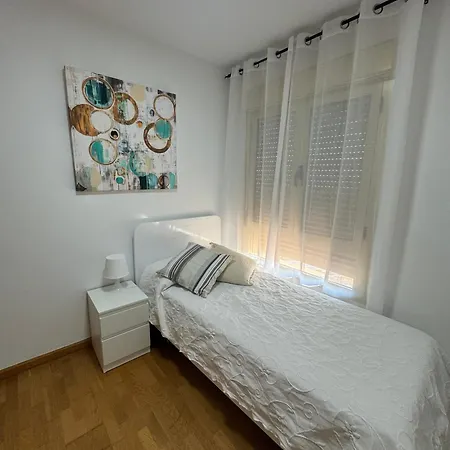 Apartamento Teatinos, Metro, Free Parking & Pool Málaga